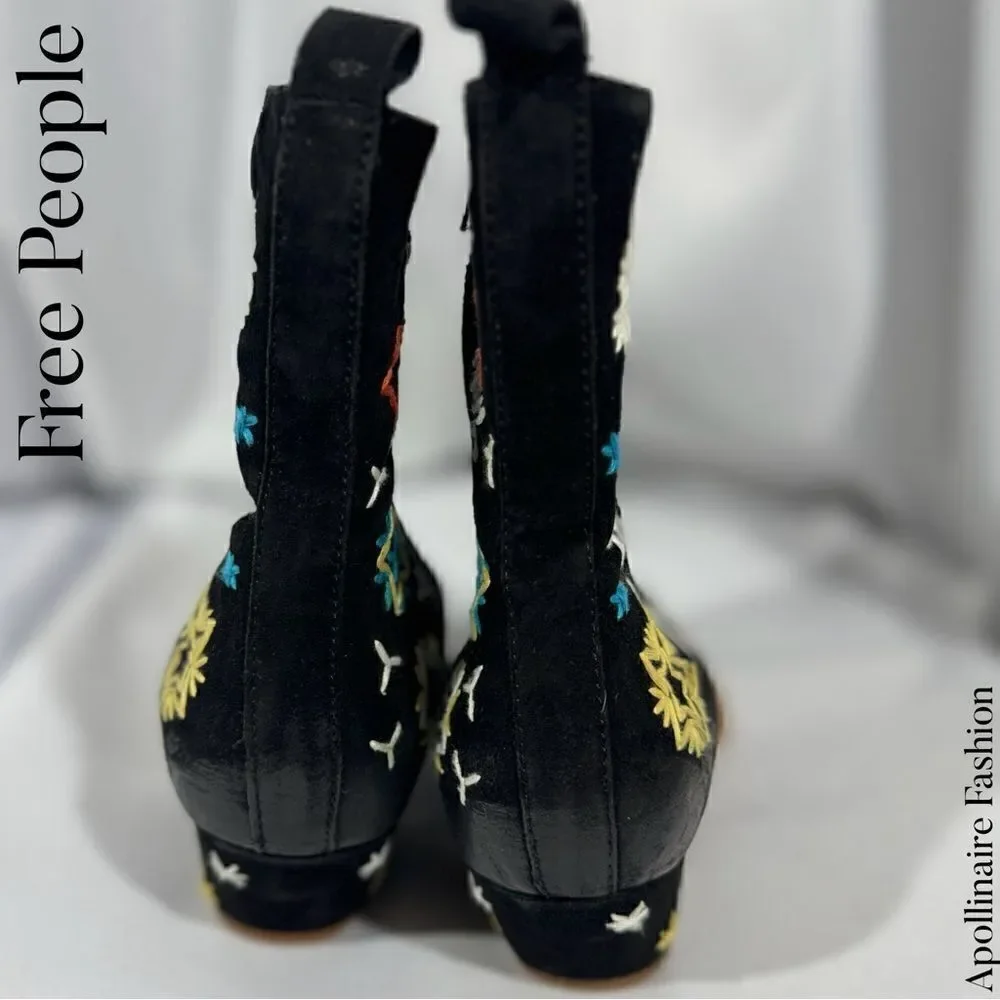 FREE PEOPLE BOWERS ANKLE BOOTS IN BLACK EMBROIDERED FLORAL SIZE 38.5 NWT